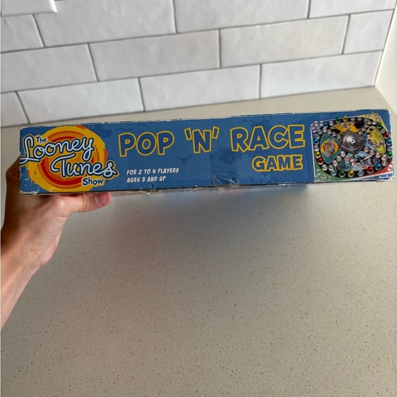 Looney Tunes Pop N' Race Board Game New Complete VTG Kids - Picture 5 of 7